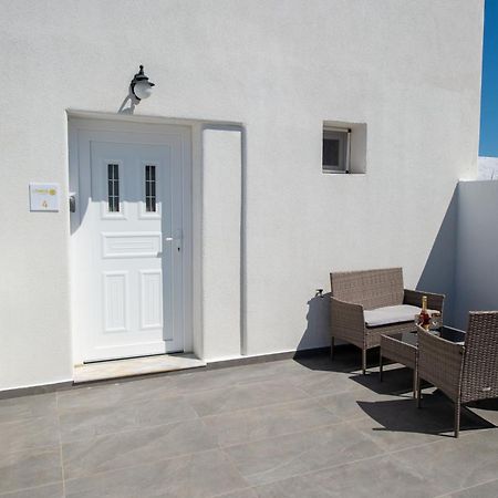 Litmus Apartment Фира Екстериор снимка