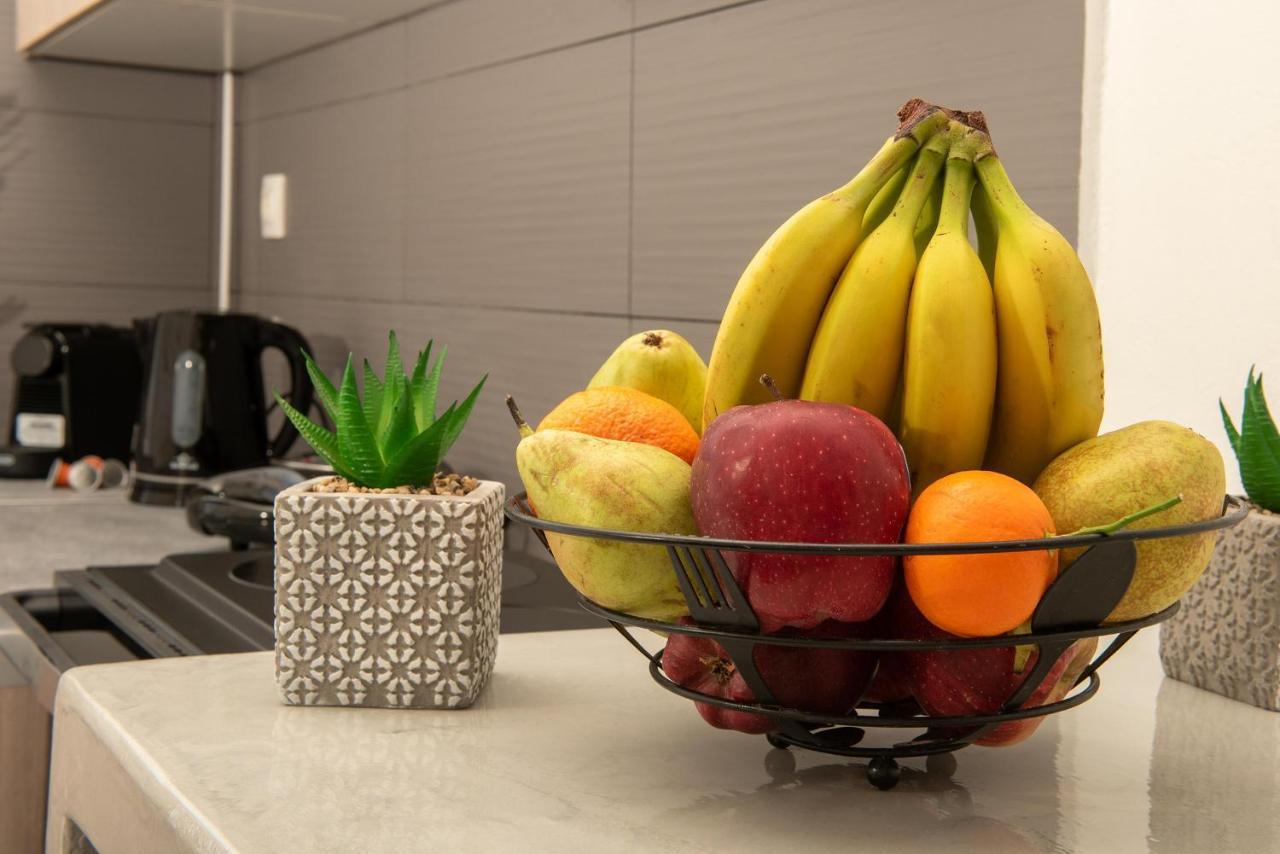 Litmus Apartment Фира Екстериор снимка
