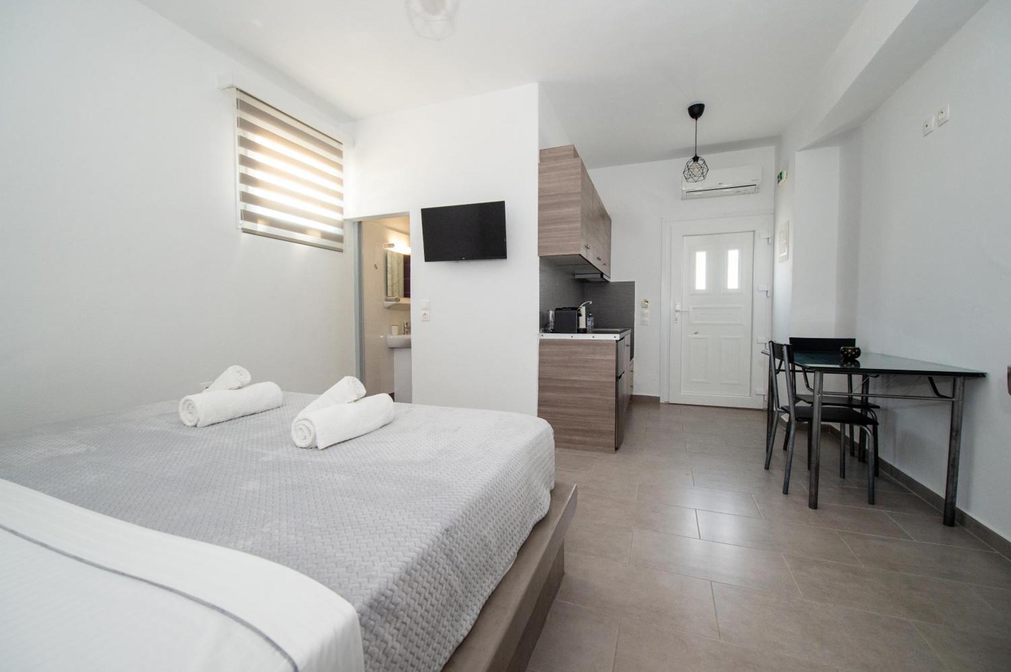 Litmus Apartment Фира Екстериор снимка